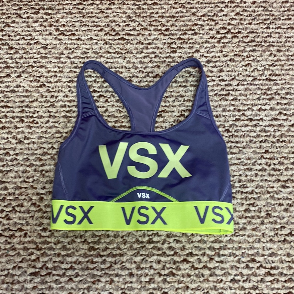 Victoria’s Secret Pink sports bra